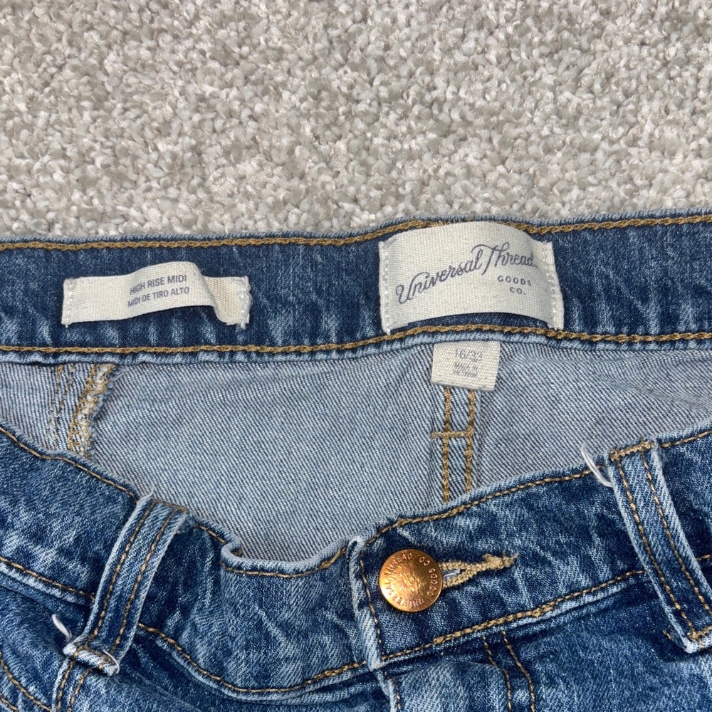 Universal Thread high‎ rise midi size 16  Blue Jean Shorts - Picture 2 of 4